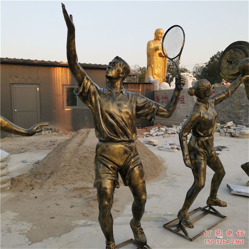 校园足球队铜雕厂家 体育运动员铜雕 广场人物